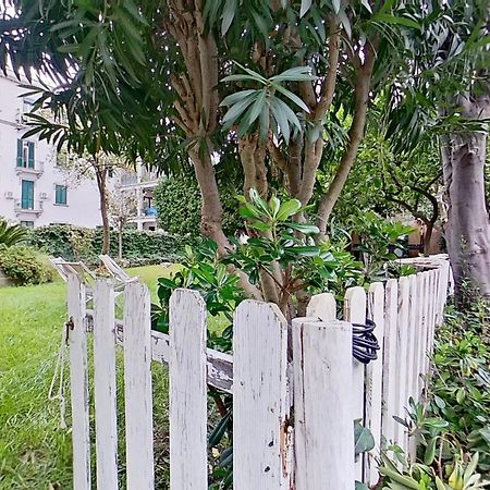 Il Giardino Di Vico Neve Bed & Breakfast Napoli Eksteriør bilde
